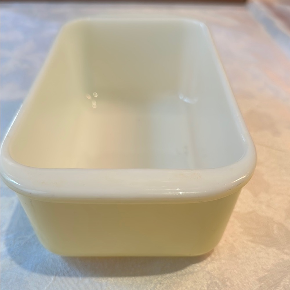 Pyrex Yellow Loaf Pan